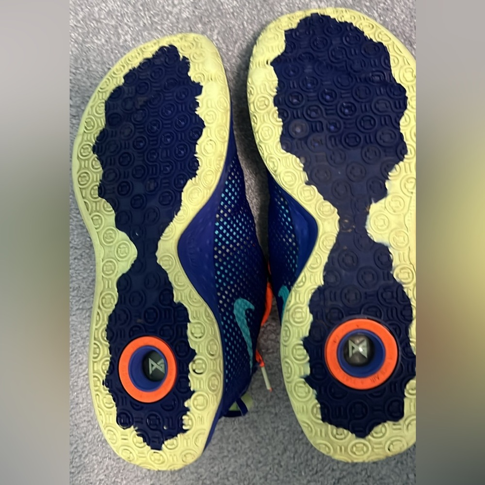 RARE BASKETBALL SHOES size 11.5 pg4’s Gatorade purple - Picture 3 of 6